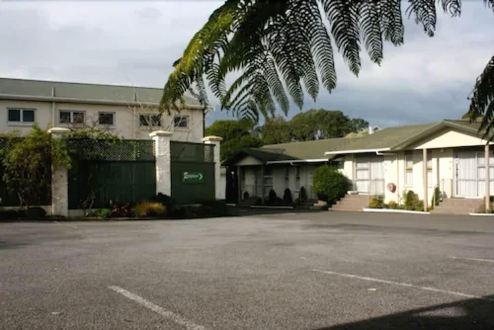 Amber Court Motel New Plymouth Exterior photo